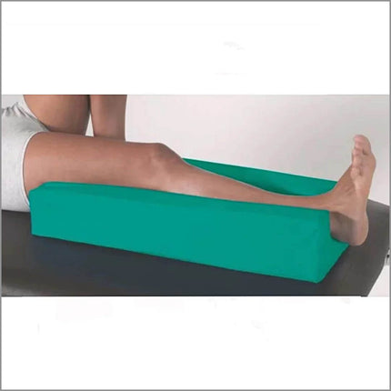 Harley Designer Leg Trough with polyurethane foam, moisture-resistant cover for comfort and support.
